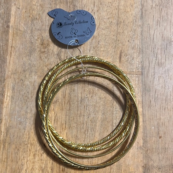 Beauty Collection 5 Gold Tone Bangles - Picture 1 of 4
